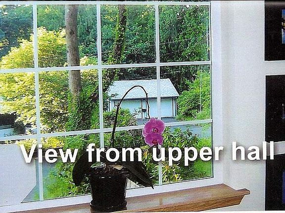 4th image of 317 Hixon Dr SE