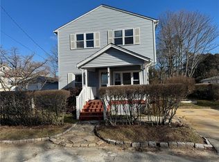 4 Berkeley St, West Warwick, RI 02893