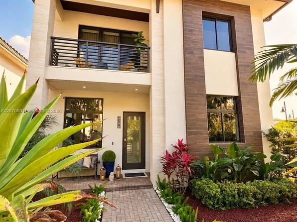 8286 NW 51st Ter, Doral, FL 33166