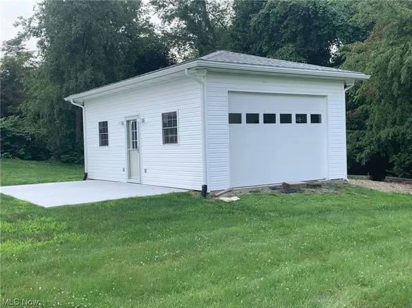 49605 Calcutta Smith Ferry Rd, East Liverpool, OH 43920