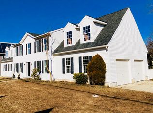 17 W Mill Rd, Northfield, NJ 08225