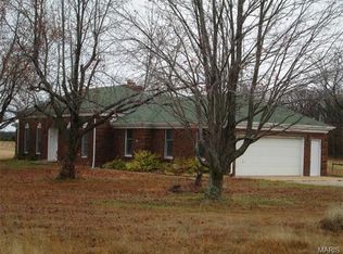 27018 Highway 5, Lebanon, MO 65536