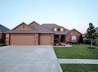 8405 N 76th Ave E, Owasso, OK 74055
