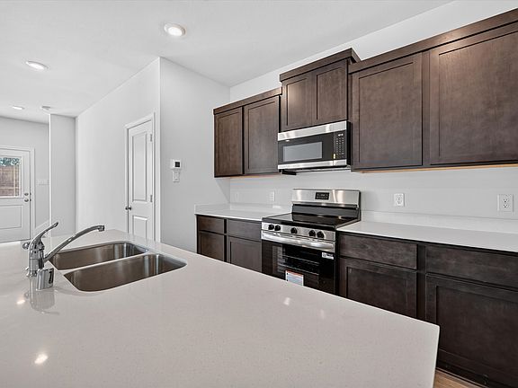 5th image of 6205 Silver Maple Way