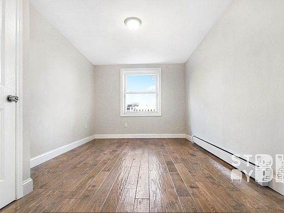 2nd image of 1146 Dekalb Ave #3D