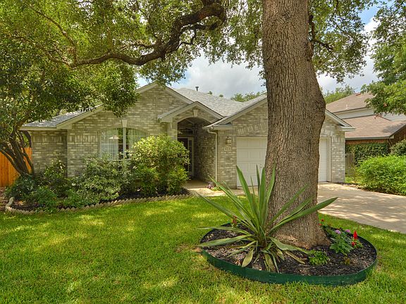 2nd image of 4014 Legend Creek Dr