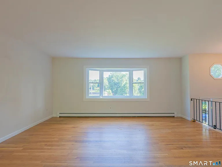 45 Riverside Rd — Photo 12