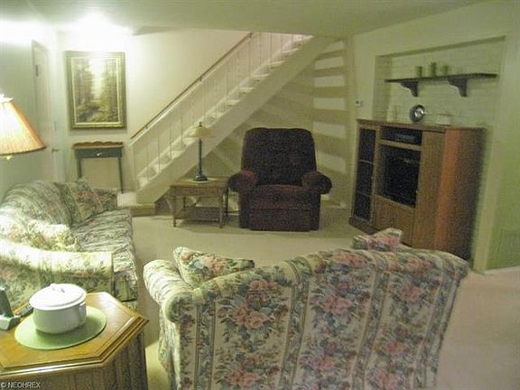 5th image of 10224 Independence Dr #14C