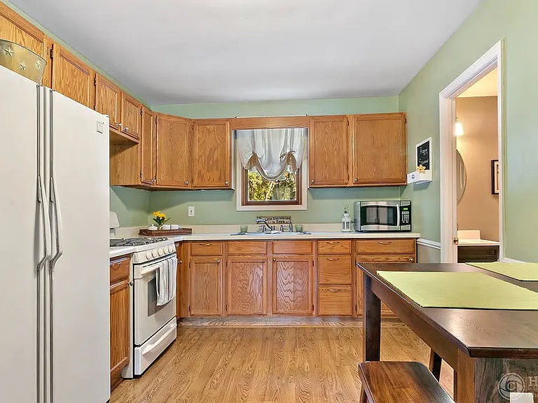 1904 River Terrace Dr — Photo 6