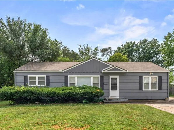 8205 E 86th Ter, Raytown, MO 64138