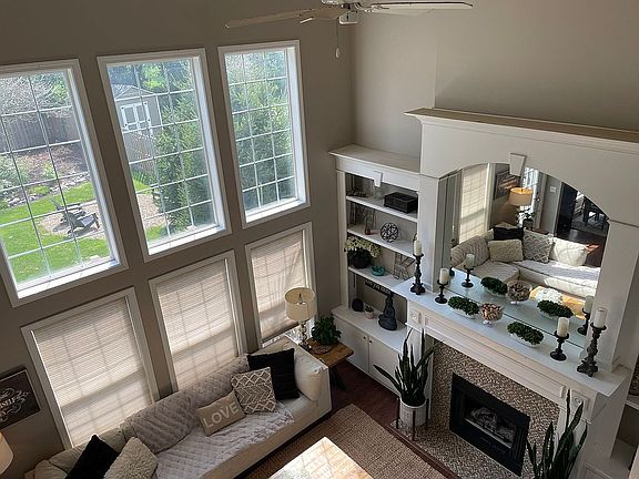 3rd image of 5511 Montville Dr