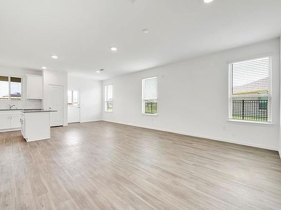 2nd image of 21102 Turtle Glen Ln
