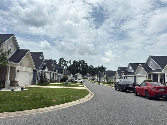 5th image of 2332 Lexington Pond Way