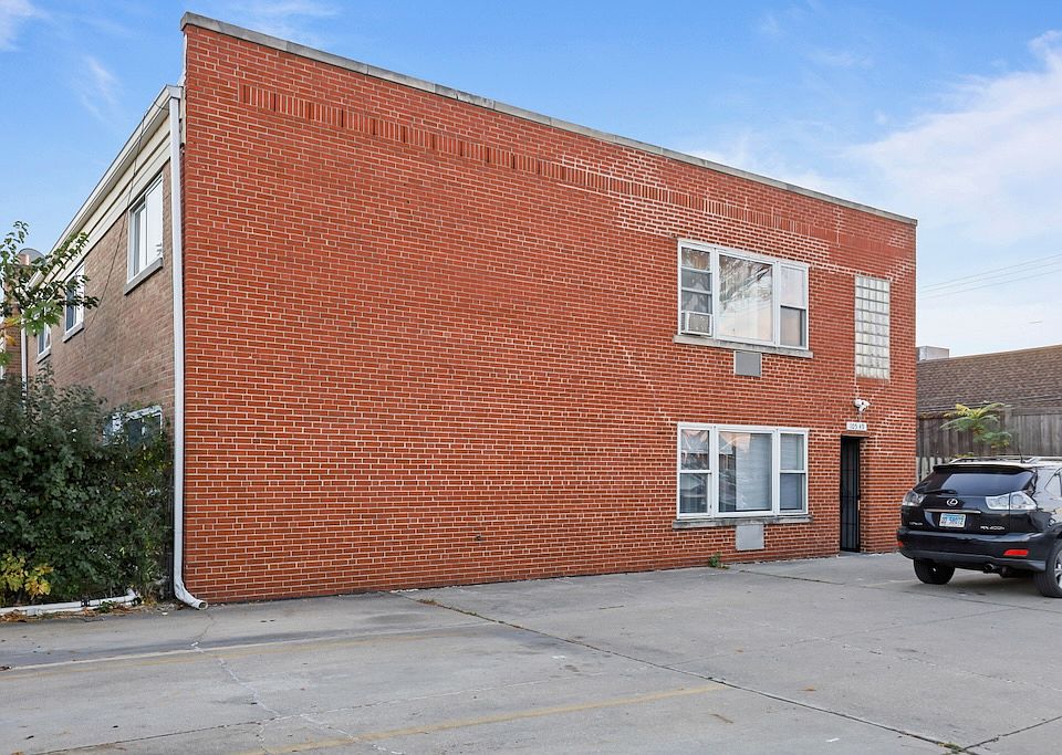 1st image of 10549 Crown Rd APT 7