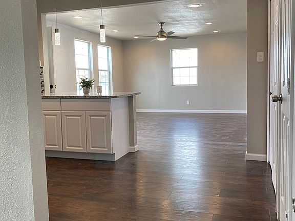 3rd image of 1710 Doran Dr