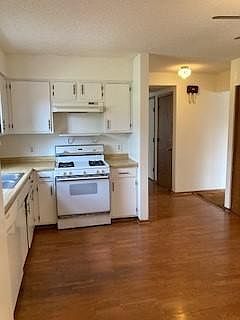 4th image of 11510 41st Ave N