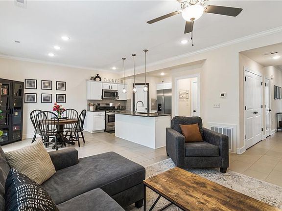 5th image of 7426 Grand Slam St