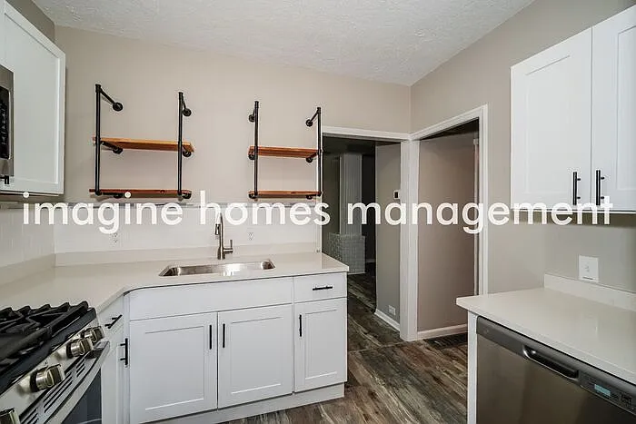 1608 Roselawn Rd — Photo 7