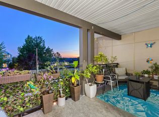 22577 Royal Cres #306, Maple Ridge, BC V2X2M2