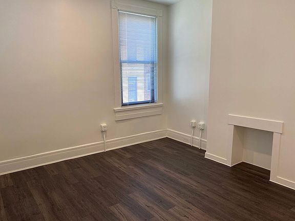 3rd image of 526 E 12th St #302