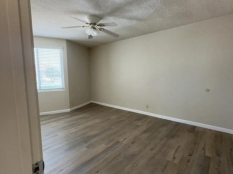 4153 Tyler Ave #21 — Photo 11