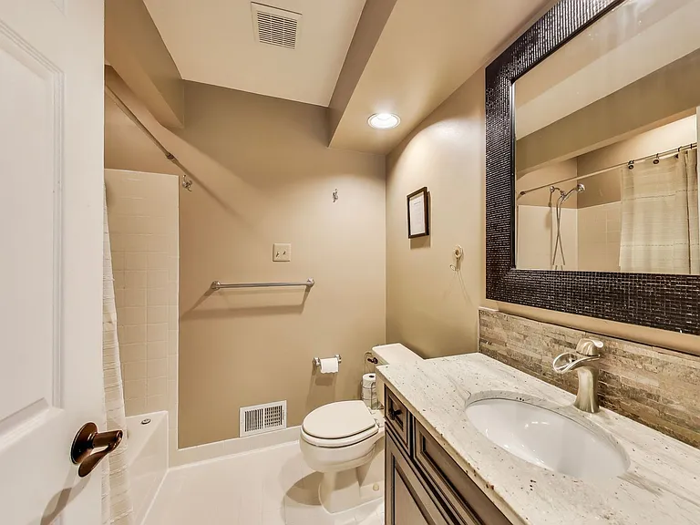 13630 Cedar Creek Ln — Photo 16