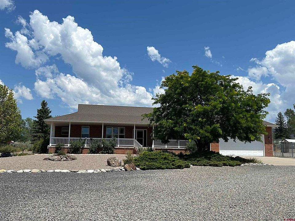 1st image of 24161 Parkwood Lane