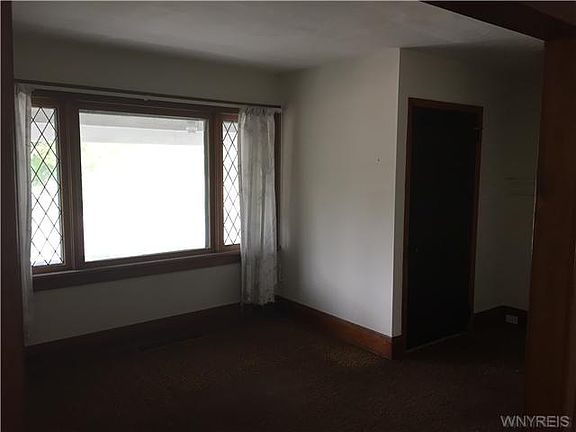 4th image of 385 Olympic Ave