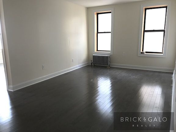 3rd image of 270 Empire Blvd APT 4F