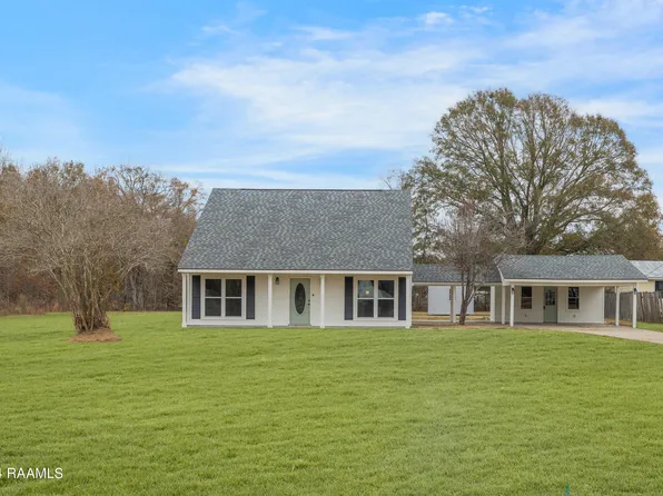 1032 Frederick Rd, Breaux Bridge, LA 70517