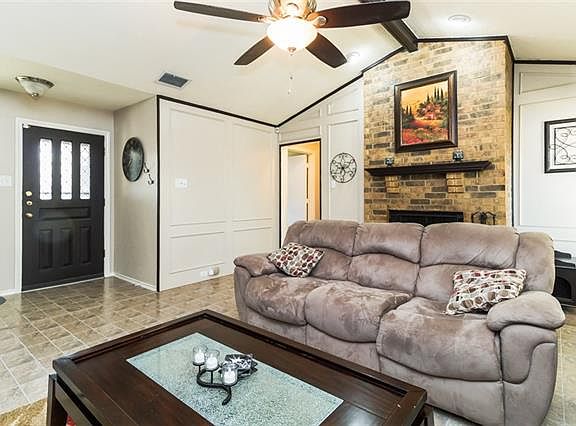 2nd image of 409 Kingsbridge Ct