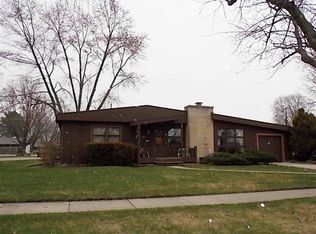 1058 N Martin Rd, Janesville, WI 53545