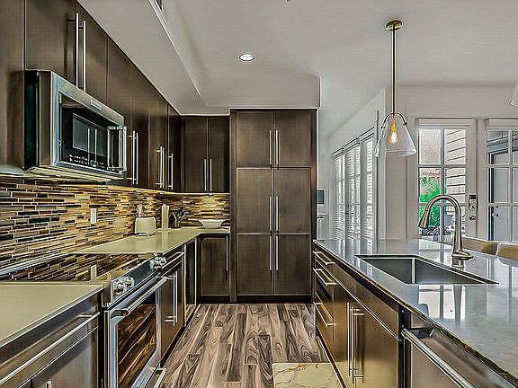 4th image of 3880 Truswell Rd Unit 125