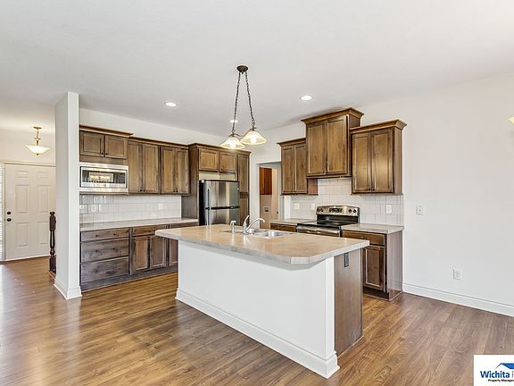 5th image of 906 W Threewood Ct