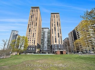 105 Champagne Ave S #2208, Ottawa, ON K1S 5E5