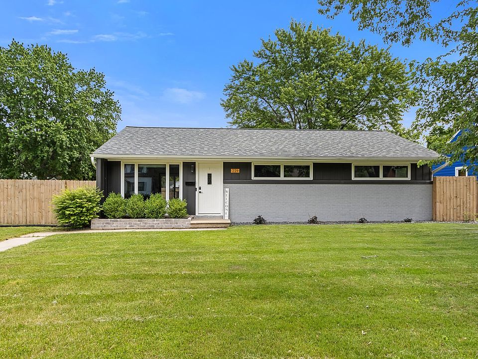 1st image of 221 Highland Dr