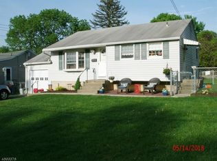123 Riverview Rd, Phillipsburg, NJ 08865