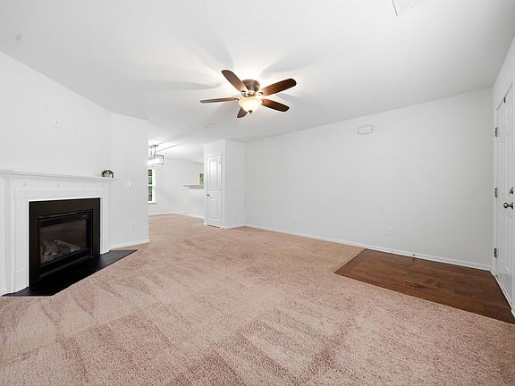 3rd image of 196 Phoenix Ln