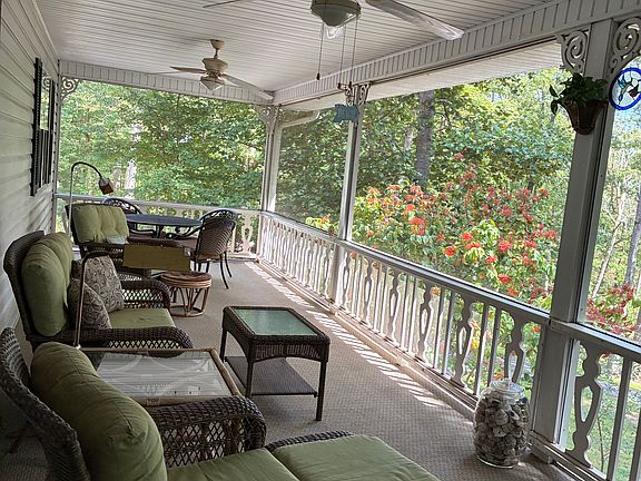 Veranda patio furniture and new indoor/outdoor carpet.