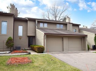 2525 White Oak Pl, Flint, MI