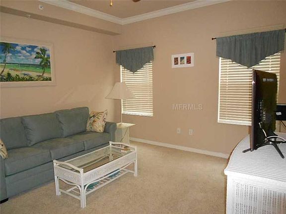 5th image of 800 Gardens Edge Dr