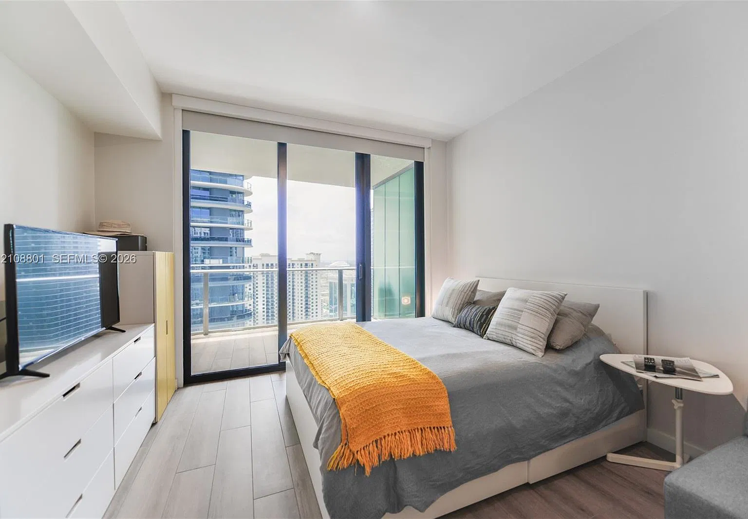 1010 Brickell Condo — Photo 2