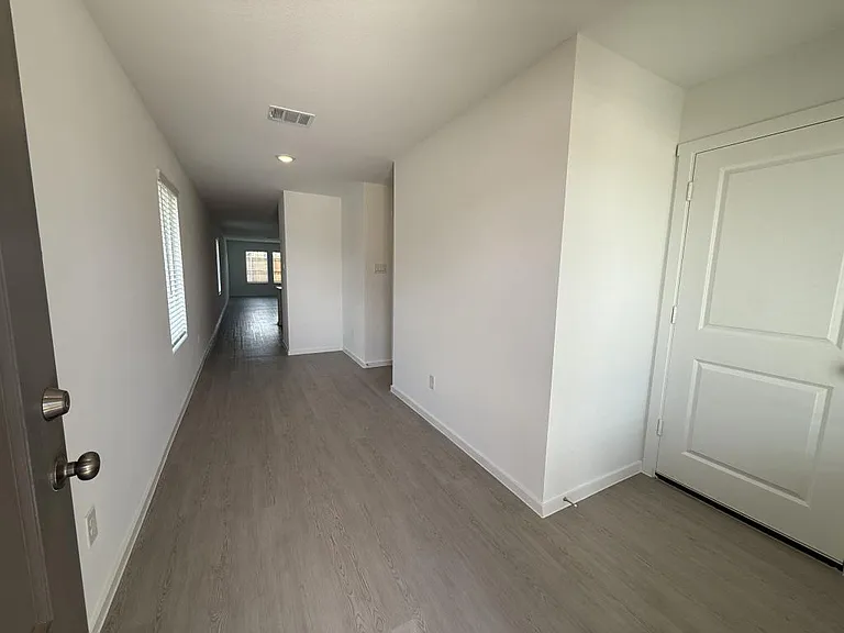 2524 Guineas Ln — Photo 30