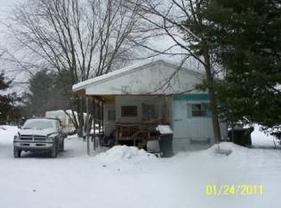 4915 S Croton Hardy Dr, Newaygo, MI 49337