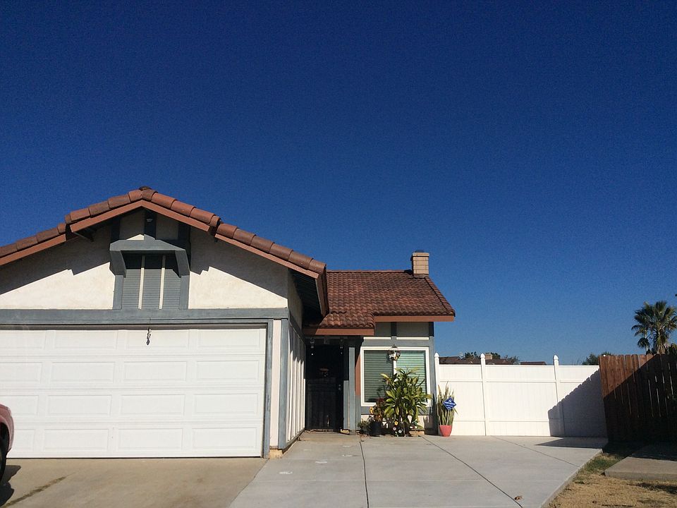 2nd image of 25980 Coriander Ct