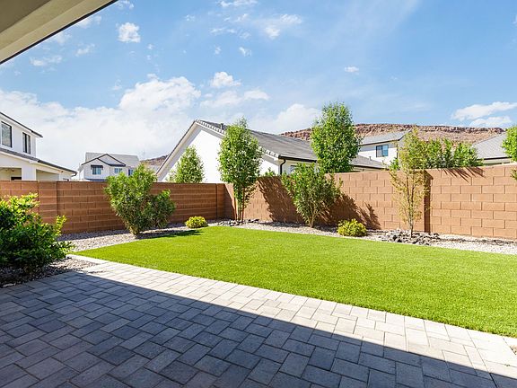 5th image of 376 S Water Course Dr