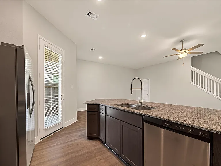 13412 Sun Cay Dr — Photo 17