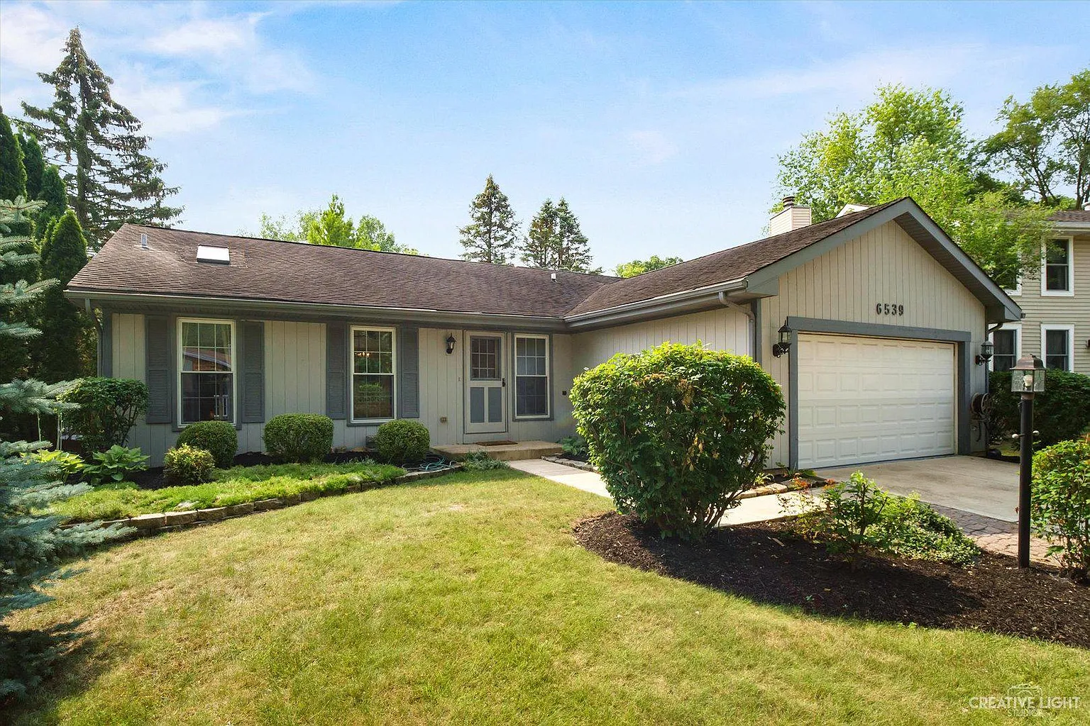 6539 Deerpath Ct photo 1