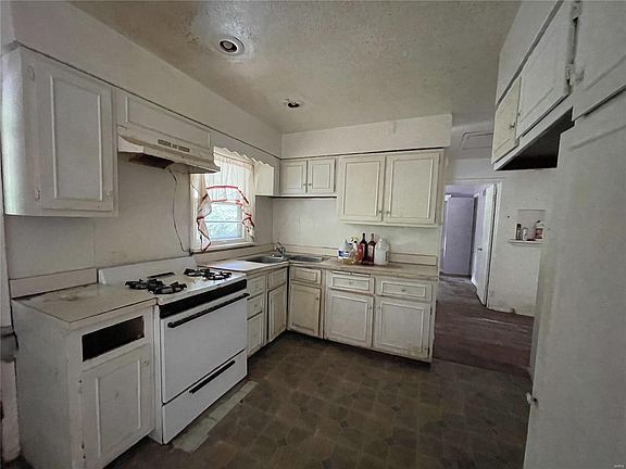 5th image of 5650 Hamilton Ave