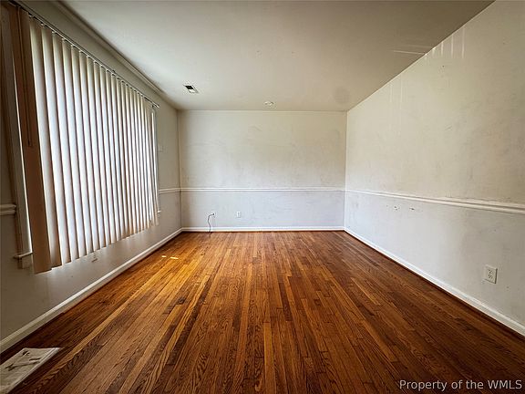 3rd image of 285 Merrimac Trl APT 27